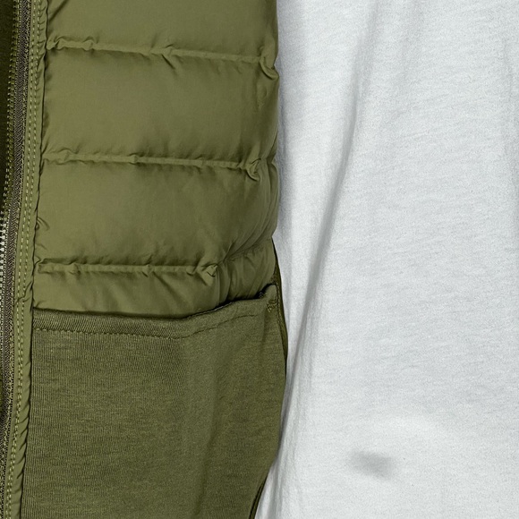 Adidas Men Hiking Varilite Hybrid Outdoor Jacket Focus Green GT9199 - Picture 2 of 5